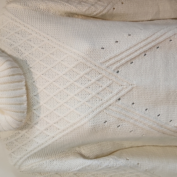 VENUS chunky turtle neck cream pullover sweater - Picture 4 of 7